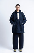 Parka acolchada con capucha en azul marino