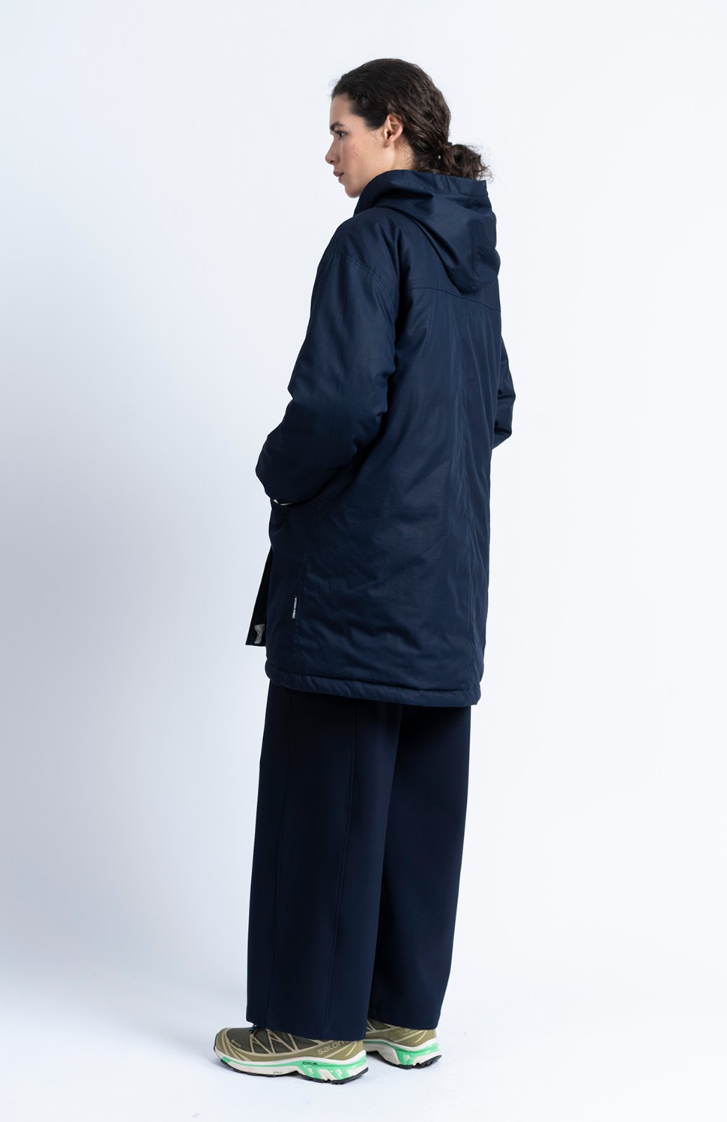 Parka acolchada con capucha en azul marino